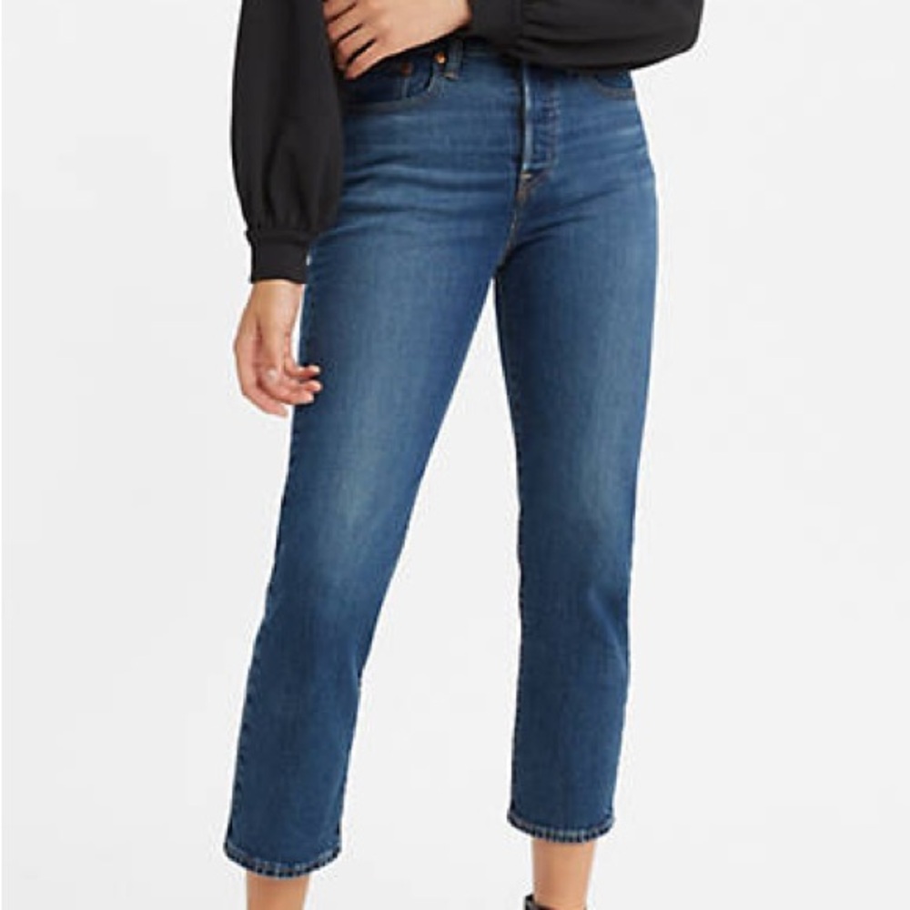 Levi’s wedgie ankle size 24